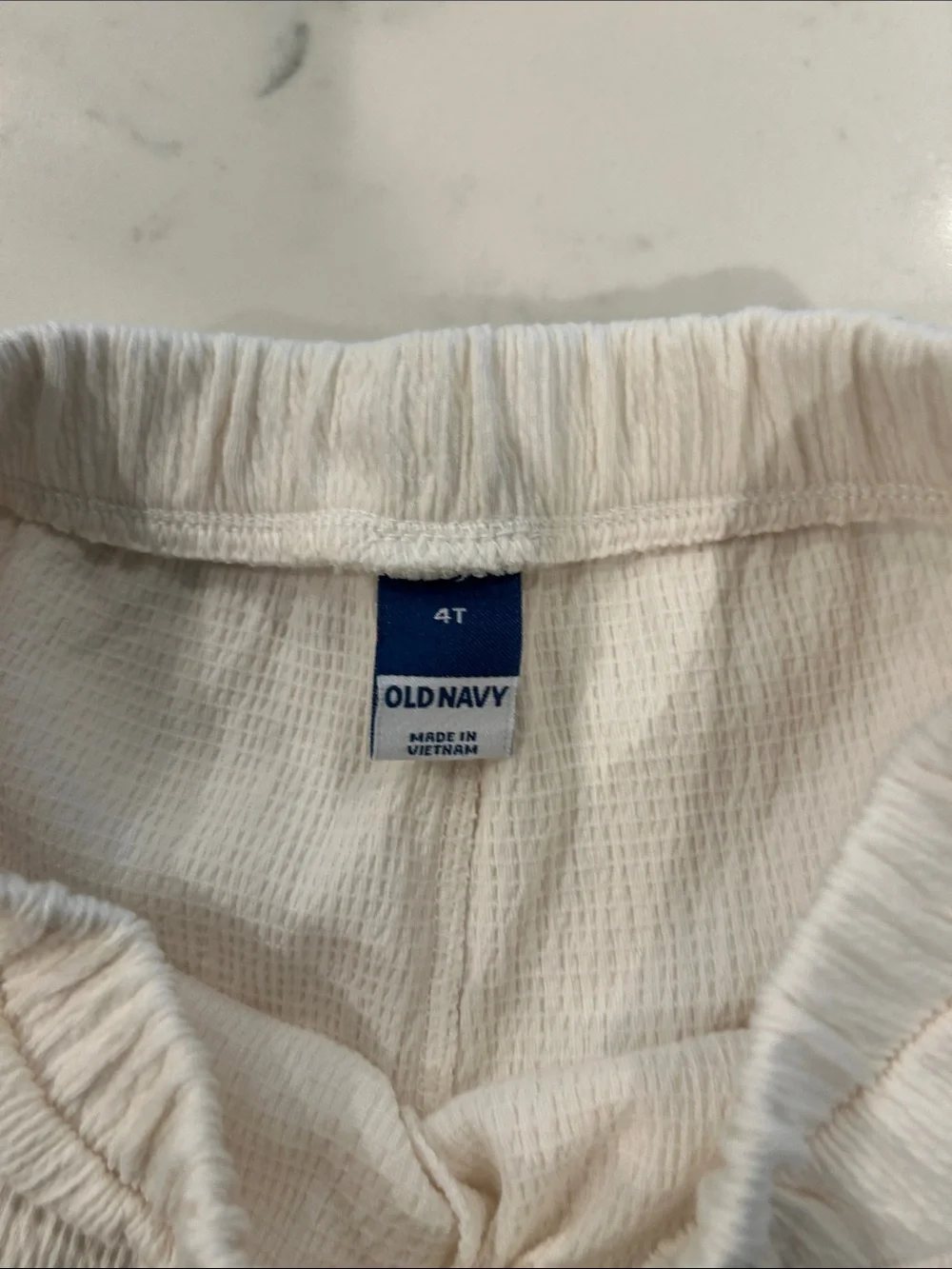 Old Navy Cream Ruffle Hem Pull-On Girls Shorts